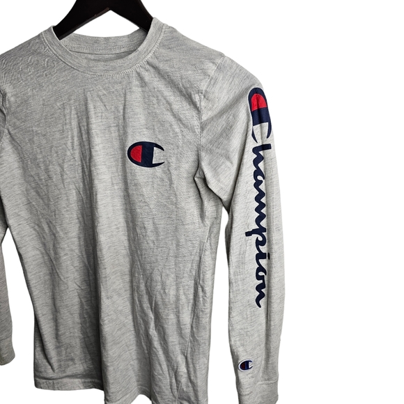 Champion Graphic Long Sleeve Shirt. Perfect Condition! - Picture 3 of 5